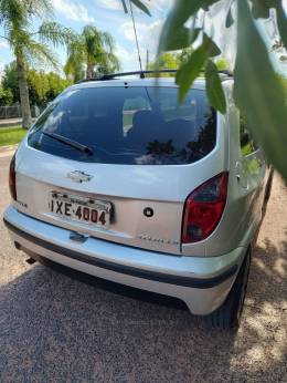 CHEVROLET - CELTA - 2012/2013 - Prata - R$ 29.900,00