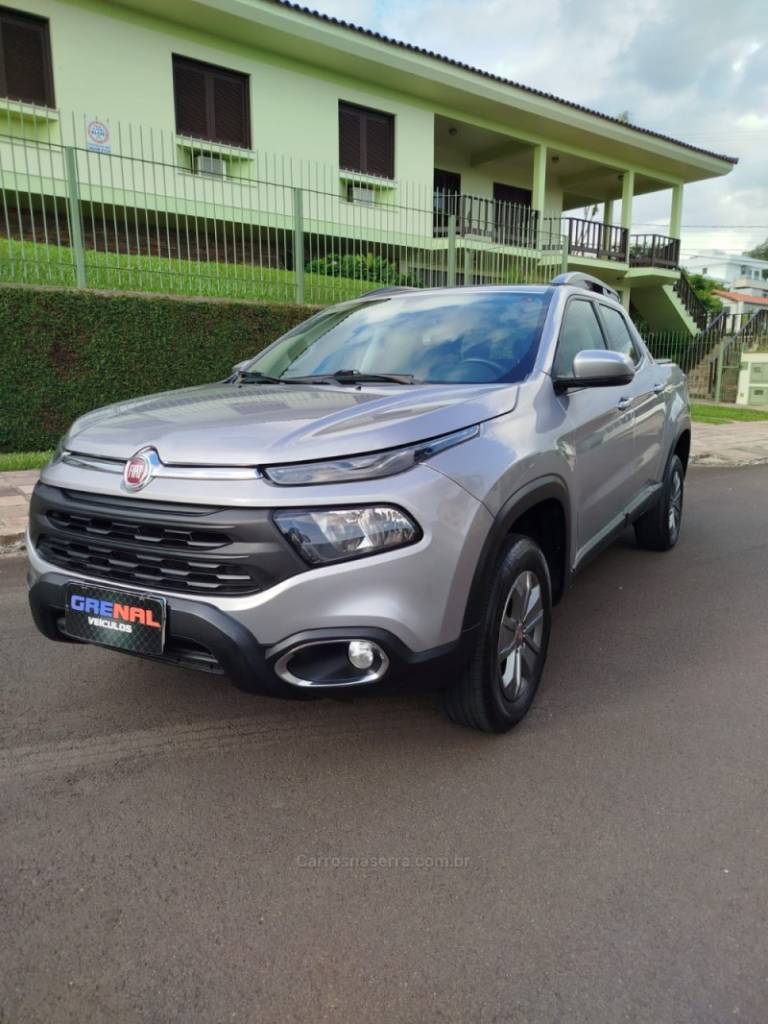 FIAT - TORO - 2021/2021 - Cinza - R$ 105.900,00
