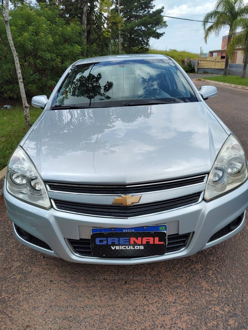 CHEVROLET - VECTRA - 2010/2010 - Prata - R$ 38.900,00