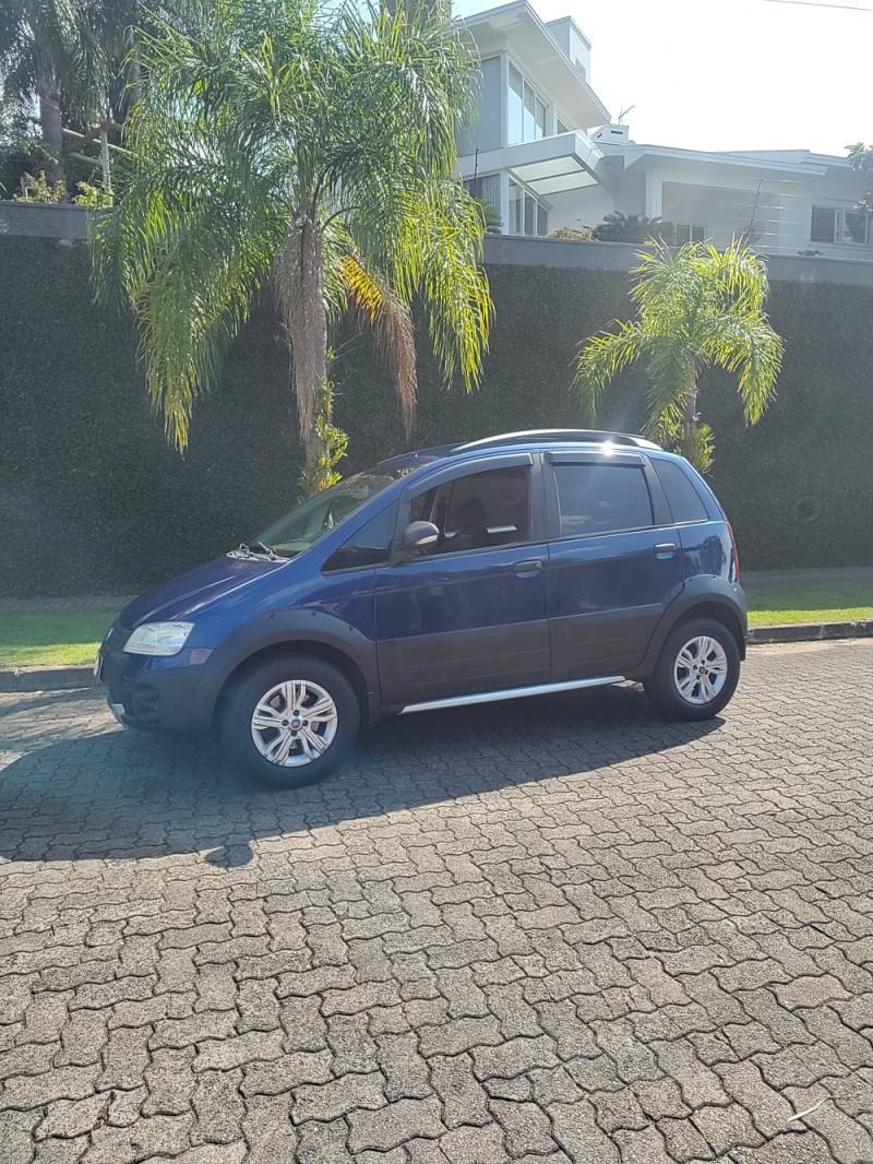 FIAT - IDEA - 2007/2008 - Azul - R$ 33.000,00