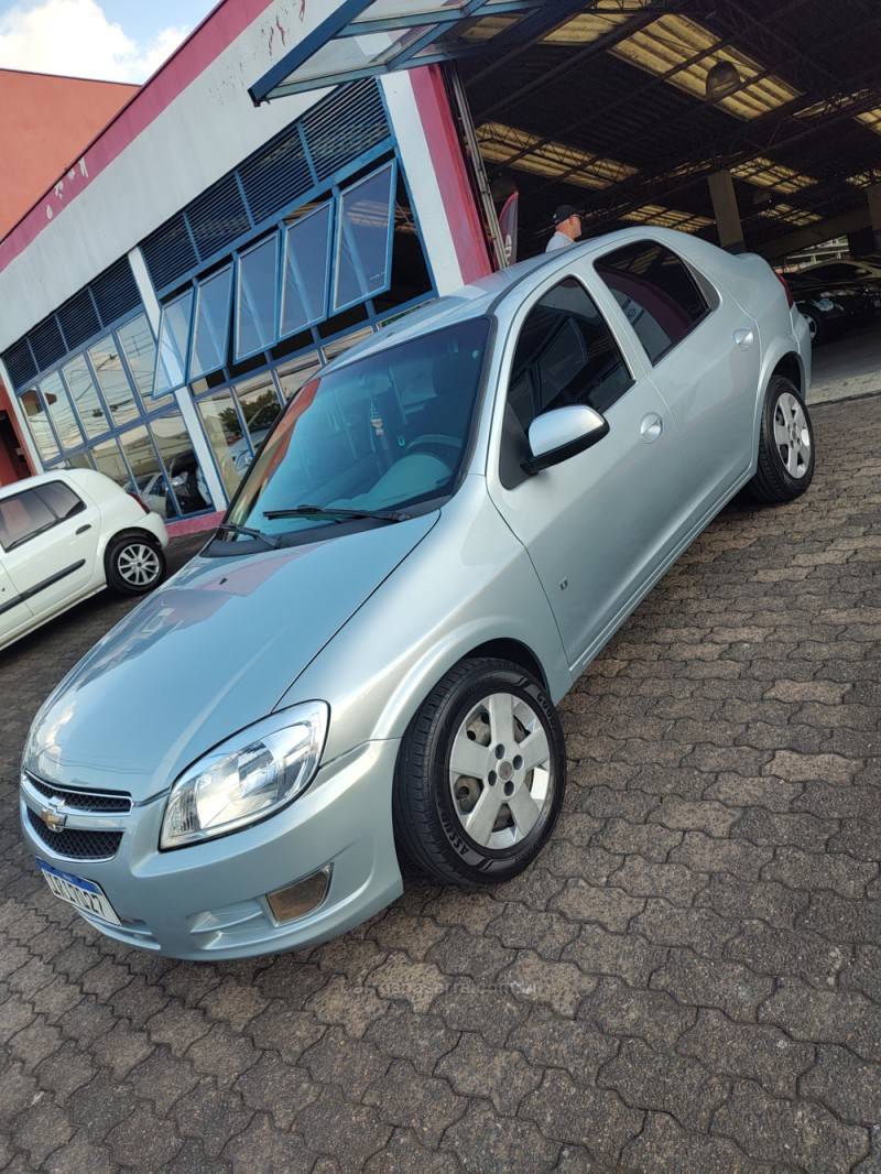 CHEVROLET - PRISMA - 2011/2011 - Prata - R$ 31.900,00
