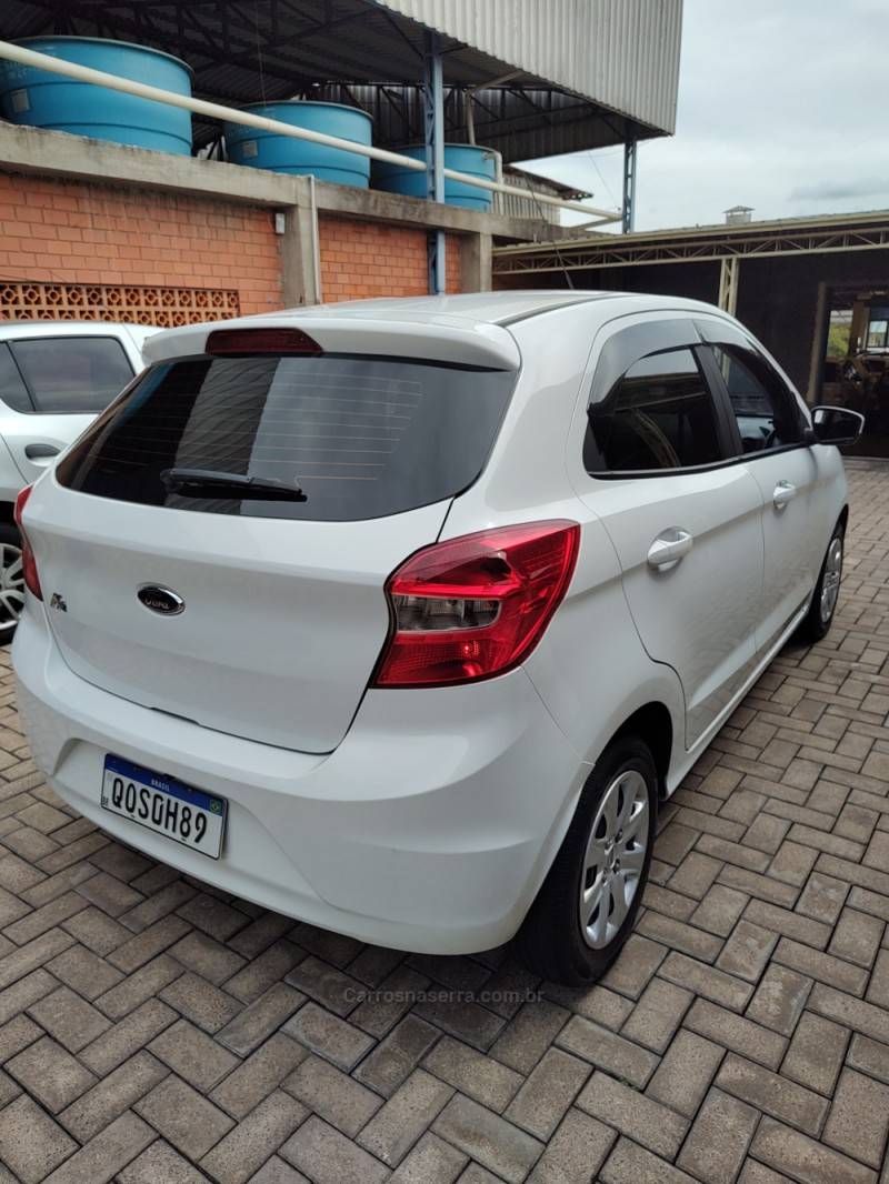 FORD - KA - 2017/2018 - Branca - R$ 47.000,00