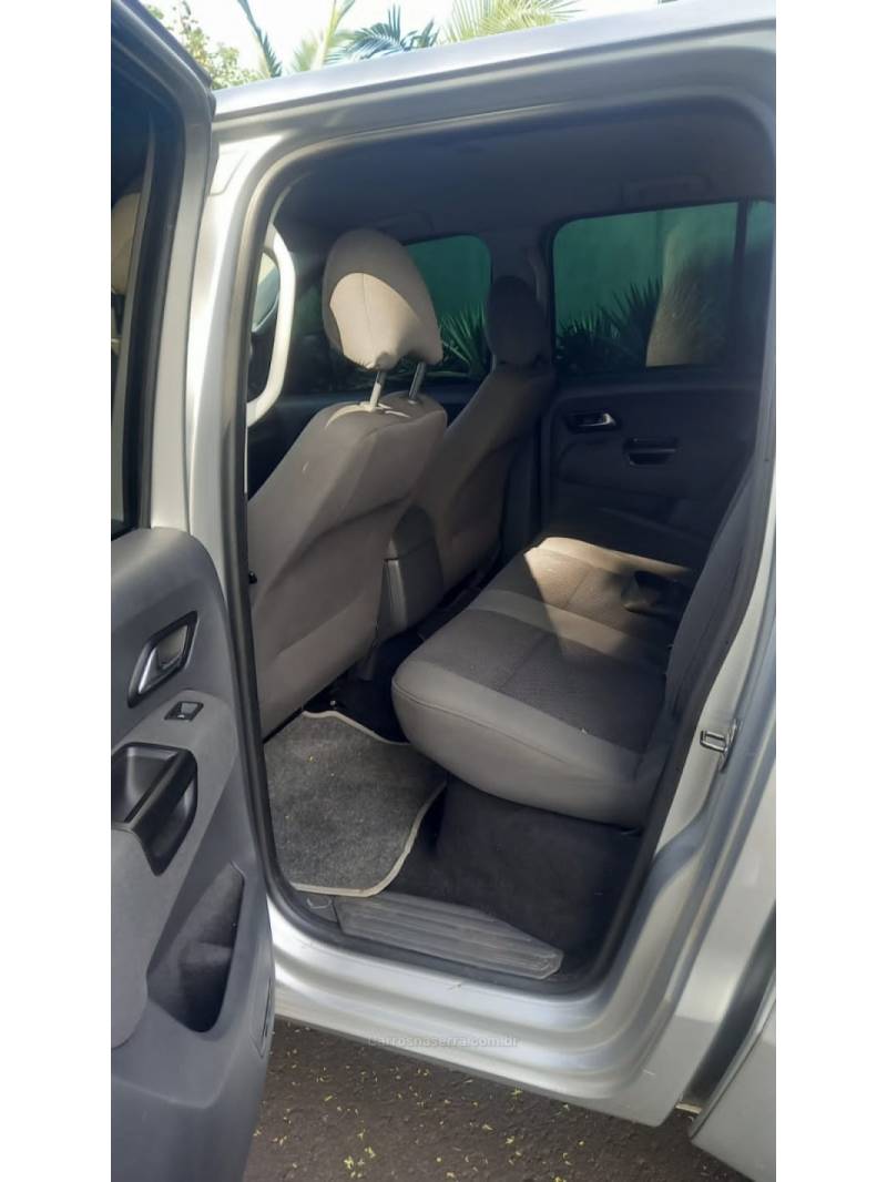 VOLKSWAGEN - AMAROK - 2011/2011 - Prata - R$ 98.900,00