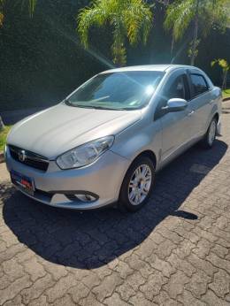 FIAT - GRAND SIENA - 2013/2013 - Prata - R$ 37.900,00