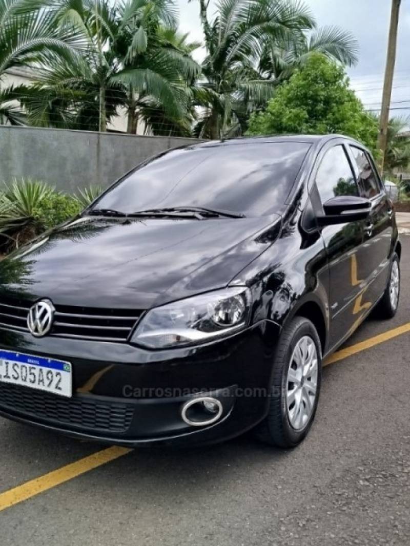 VOLKSWAGEN - FOX - 2012/2012 - Preta - R$ 41.900,00