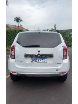 RENAULT - DUSTER - 2014/2015 - Branca - R$ 65.900,00