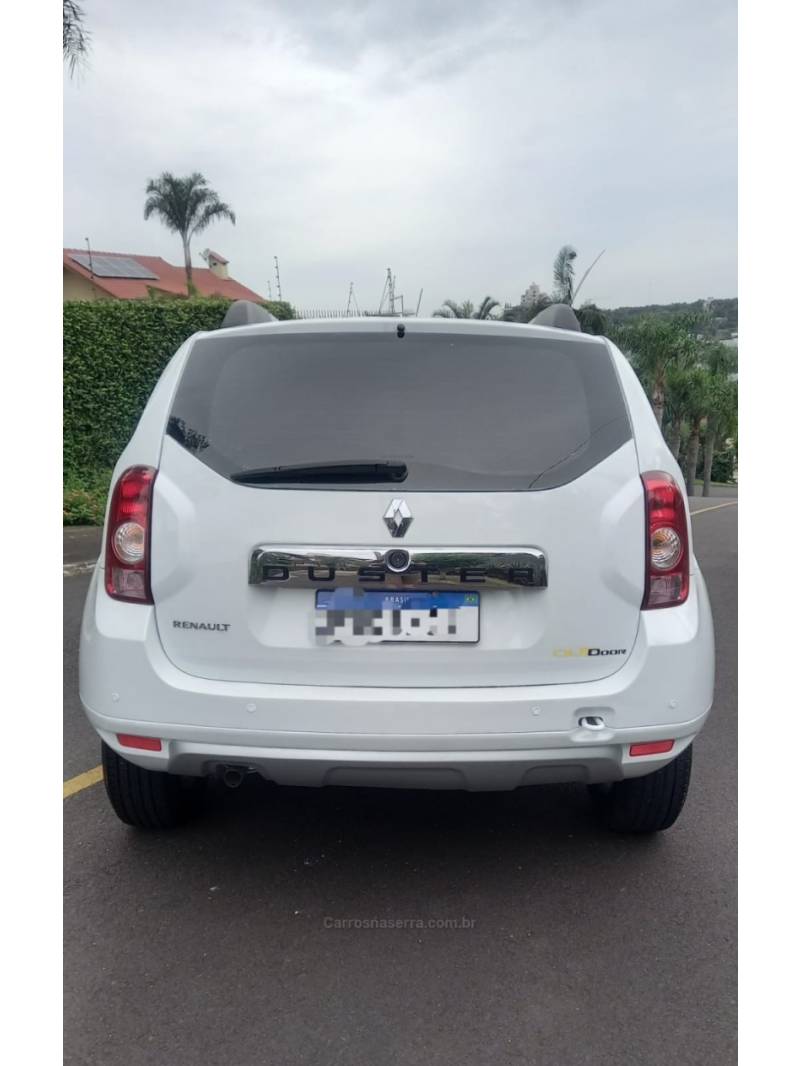 RENAULT - DUSTER - 2014/2015 - Branca - R$ 65.900,00