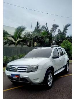 RENAULT - DUSTER - 2014/2015 - Branca - R$ 65.900,00