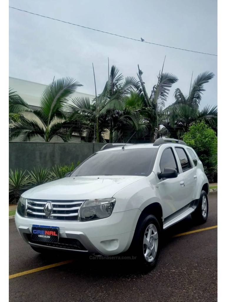 RENAULT - DUSTER - 2014/2015 - Branca - R$ 65.900,00