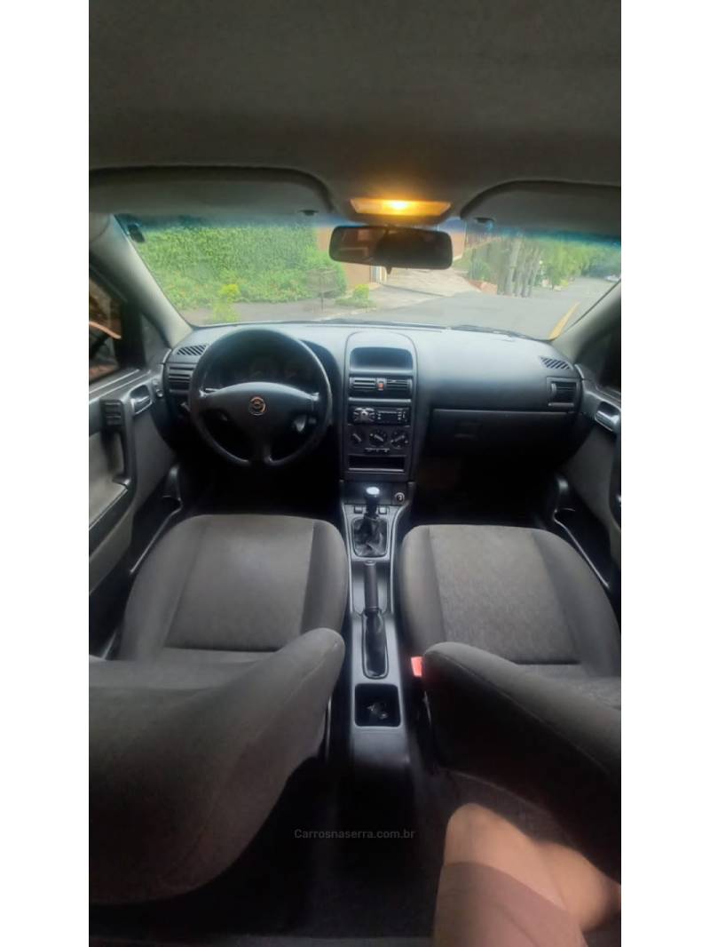 CHEVROLET - ASTRA - 2008/2009 - Prata - R$ 31.900,00