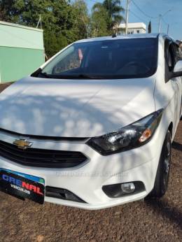 CHEVROLET - ONIX - 2018/2019 - Branca - R$ 59.900,00
