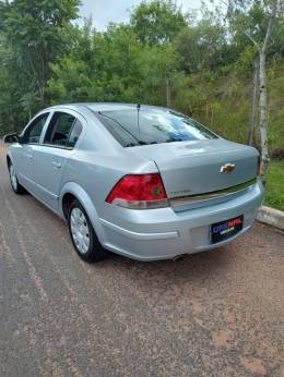 CHEVROLET - VECTRA - 2010/2010 - Prata - R$ 38.900,00