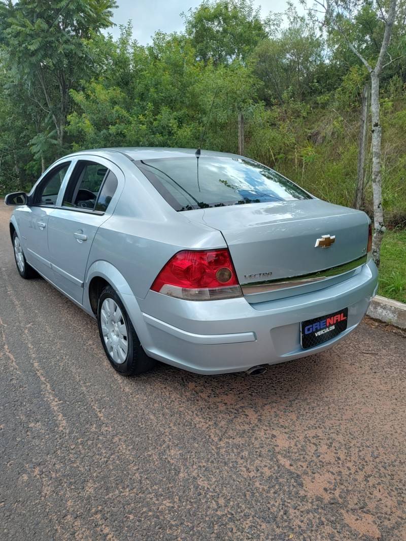 CHEVROLET - VECTRA - 2010/2010 - Prata - R$ 38.900,00