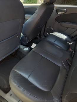 FIAT - GRAND SIENA - 2013/2013 - Prata - R$ 37.900,00
