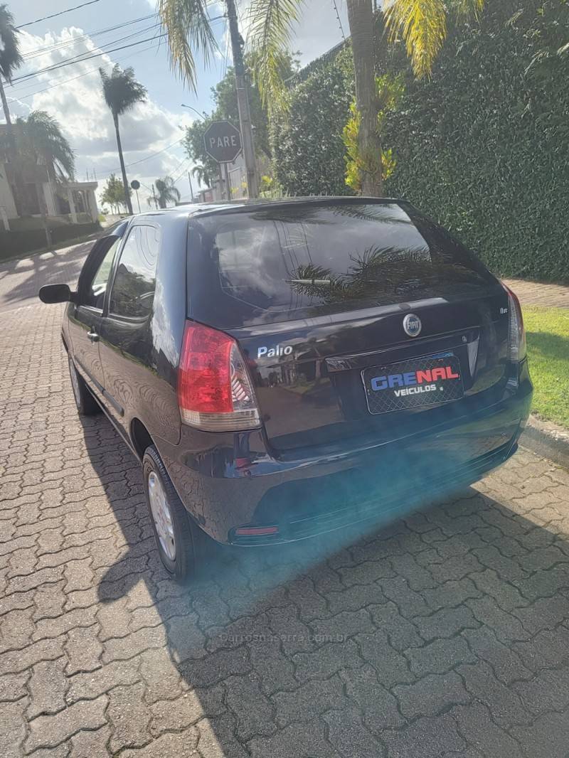 FIAT - PALIO - 2007/2008 - Azul - R$ 19.900,00