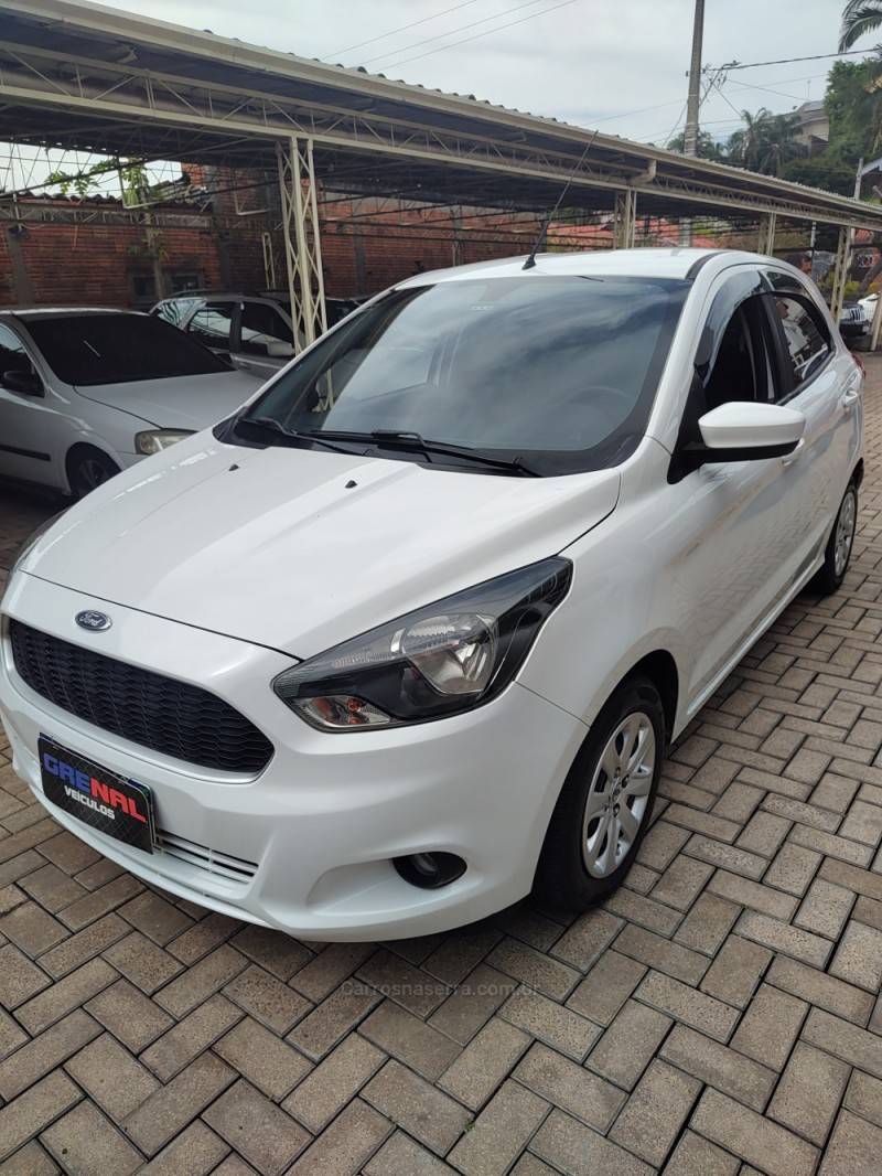 FORD - KA - 2017/2018 - Branca - R$ 47.000,00