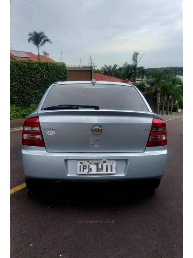 CHEVROLET - ASTRA - 2008/2009 - Prata - R$ 31.900,00