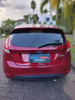 FORD - FIESTA - 2018/2018 - Vinho - R$ 61.900,00
