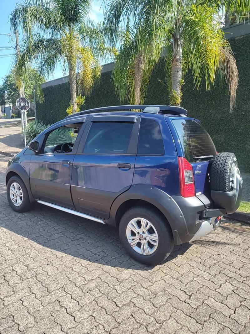FIAT - IDEA - 2007/2008 - Azul - R$ 33.000,00