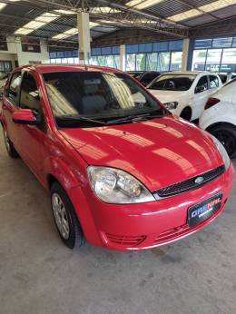 FORD - FIESTA - 2003/2003 - Vermelha - R$ 19.900,00