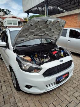 FORD - KA - 2017/2018 - Branca - R$ 47.000,00