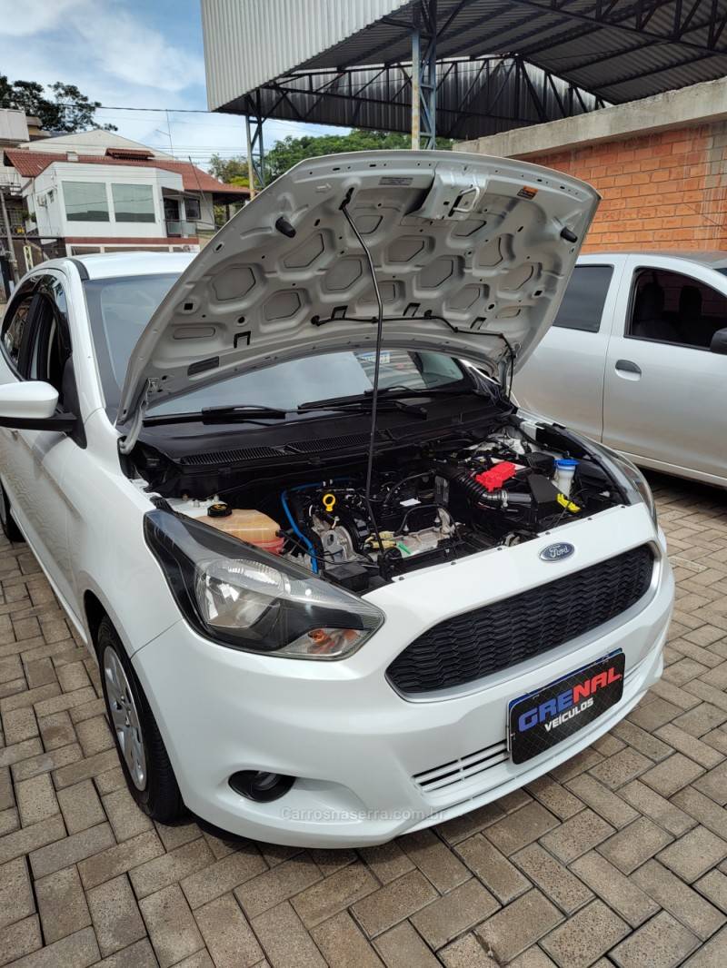 FORD - KA - 2017/2018 - Branca - R$ 47.000,00