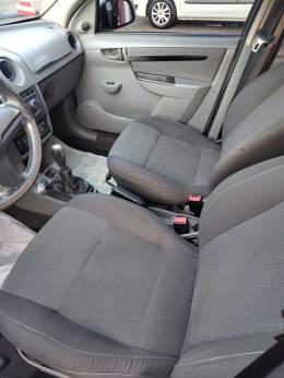 CHEVROLET - PRISMA - 2011/2011 - Prata - R$ 31.900,00